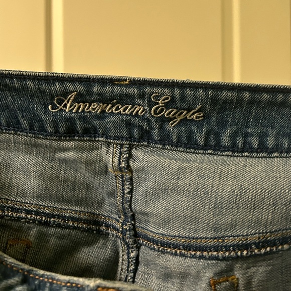 American Eagle Denim Shorts (size 12) - Picture 5 of 7